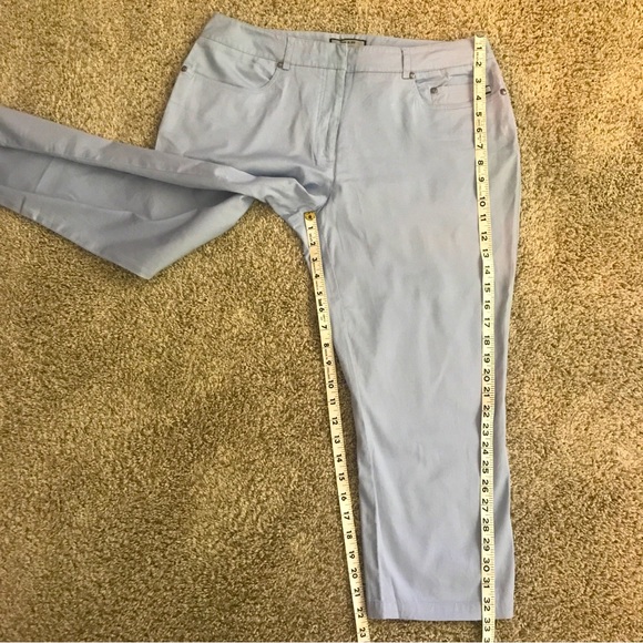 EUC Item & Co Light Blue Cotton Capri Pants, Size 12. Very cute! - Picture 5 of 9